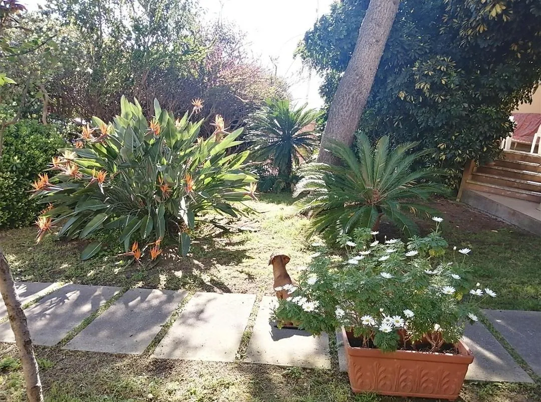 Homestay Luis&Susy Home, Cagliari Italy
